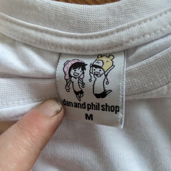 Dan & Phil pixel pocket tee - Picture 3 of 3